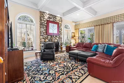 139 Private Road, Patchogue, NY 11772 - Photo 17