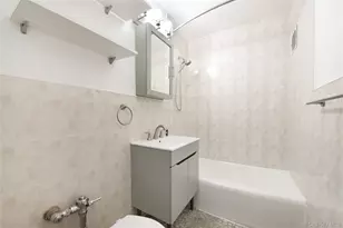 488 Ocean Pkwy, Brooklyn, NY 11218 - Photo 13