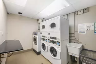 488 Ocean Pkwy, Brooklyn, NY 11218 - Photo 9