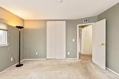 129 Pointe Circle N, Coram, NY 11727 - Photo 17