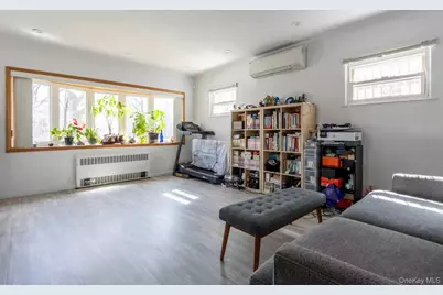 5312 Clearview Expressway, Oakland Gardens, NY 11364 - Photo 3