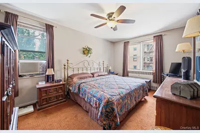 67-87 Booth Street #4C, Forest Hills, NY 11375 - Photo 5