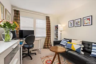 54 Stratford Green, Farmingdale, NY 11735 - Photo 15