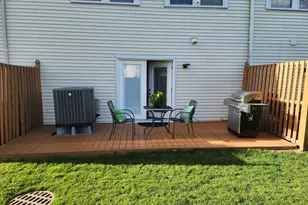 54 Stratford Green, Farmingdale, NY 11735 - Photo 21