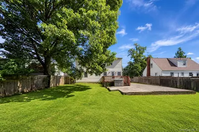 44 Maple Drive, Amityville, NY 11701 - Photo 35