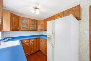 44 Maple Dr, Amityville, NY 11701 - Photo 15