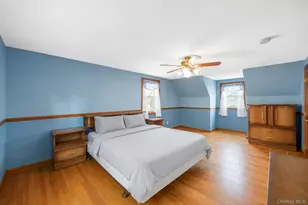 44 Maple Dr, Amityville, NY 11701 - Photo 23