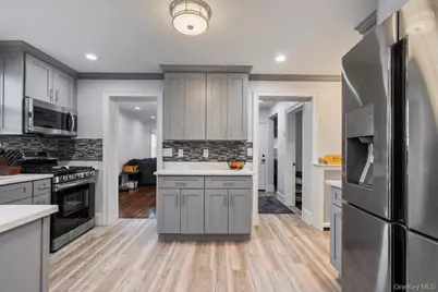 9 George Street #lower, Glen Cove, NY 11542 - Photo 15