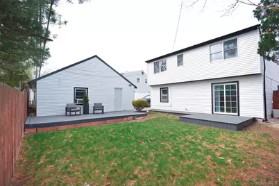 130 Balsam Lane, Levittown, NY 11756 - Photo 3