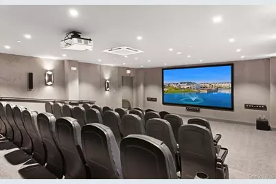 31201 Spruce Pond Circle, Plainview, NY 11803 - Photo 45