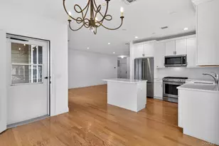 31201 Spruce Pond Cir, Plainview, NY 11803 - Photo 19