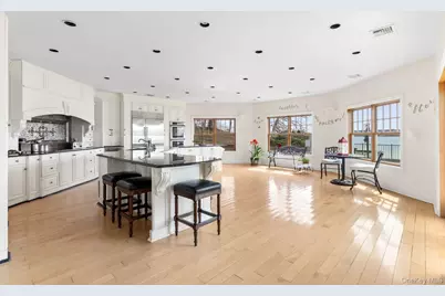 33 Beach Road, Northport, NY 11768 - Photo 13