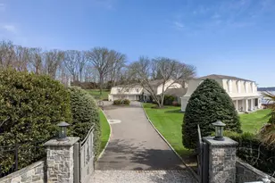 33 Beach Rd, Northport, NY 11768 - Photo 3