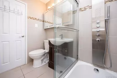 13835 Jewel Avenue #1A, Kew Gardens, NY 11367 - Photo 7