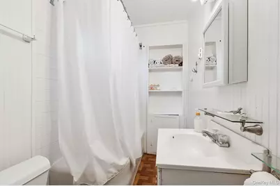 6 Private Row, Hampton Bays, NY 11946 - Photo 11