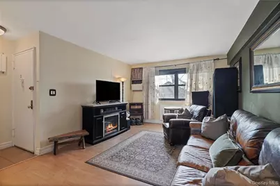 80-01 156th Avenue #3, Howard Beach, NY 11414 - Photo 3