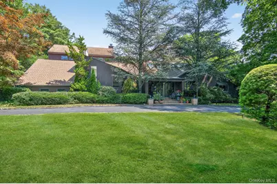 9 Applegreen Drive, Old Westbury, NY 11568 - Photo 1