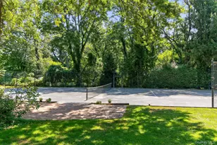 9 Applegreen Dr, Old Westbury, NY 11568 - Photo 39