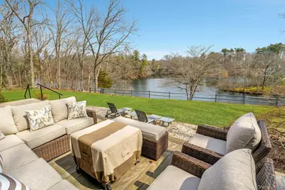 83 Burning Tree Rd, Greenwich, CT 06830 - Photo 13