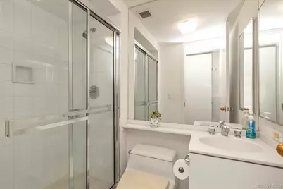 100 Hilton Avenue #M3, Garden City, NY 11530 - Photo 7