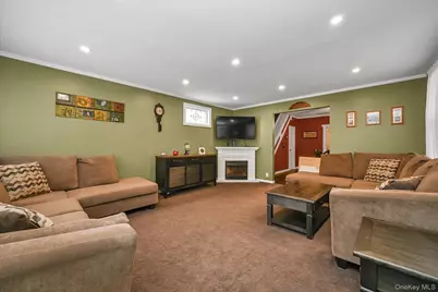 78-33 64th Street, Glendale, NY 11385 - Photo 3