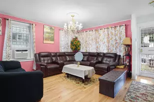 119-40 146th St, Jamaica, NY 11436 - Photo 7