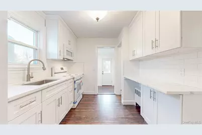 23 Cherry Street, East Northport, NY 11731 - Photo 7