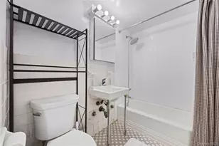 321 E 48th St, New York, NY 10017 - Photo 9