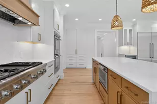 654 Caledonia Rd, Dix Hills, NY 11746 - Photo 17