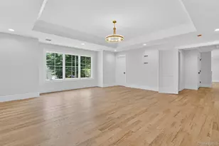 654 Caledonia Rd, Dix Hills, NY 11746 - Photo 23