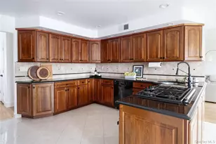 80 Deerhurst Rd, Scarsdale, NY 10583 - Photo 15