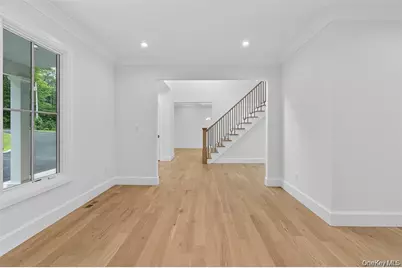 32 Pine Road, Syosset, NY 11791 - Photo 7