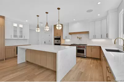 32 Pine Road, Syosset, NY 11791 - Photo 15
