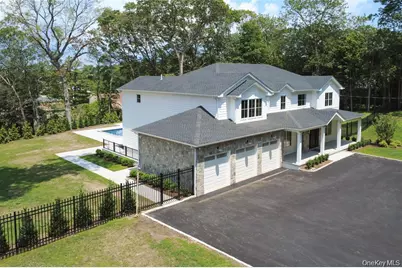 32 Pine Road, Syosset, NY 11791 - Photo 3