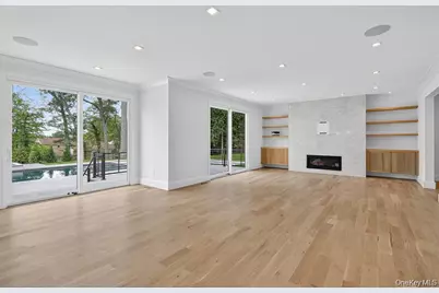 32 Pine Road, Syosset, NY 11791 - Photo 11