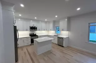 61 Adelphi Ave, Harrison, NY 10528 - Photo 3