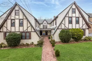 43-20 Hamilton Pl, Little Neck, NY 11363 - Photo 1