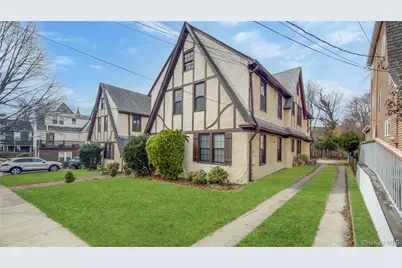 4320 Hamilton Place, Little Neck, NY 11363 - Photo 37