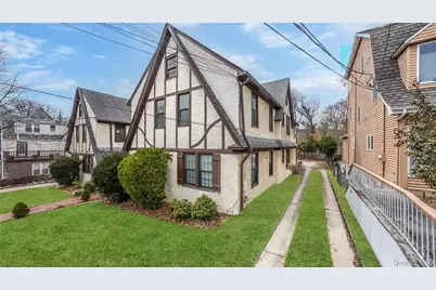 4320 Hamilton Place, Little Neck, NY 11363 - Photo 13