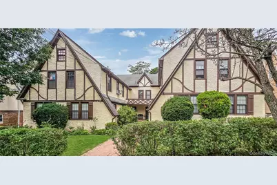 4320 Hamilton Place, Little Neck, NY 11363 - Photo 43