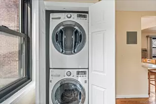 246-10 57th Dr, Douglaston, NY 11362 - Photo 11