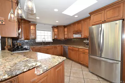 3 Chuck Court, Port Jefferson, NY 11777 - Photo 3