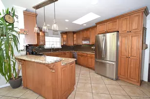 3 Chuck Ct, Port Jefferson, NY 11777 - Photo 5