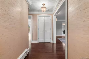 277 W Neck Rd, Huntington, NY 11743 - Photo 3