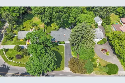 277 W Neck Road, Huntington, NY 11743 - Photo 35