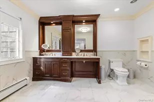 277 W Neck Rd, Huntington, NY 11743 - Photo 21