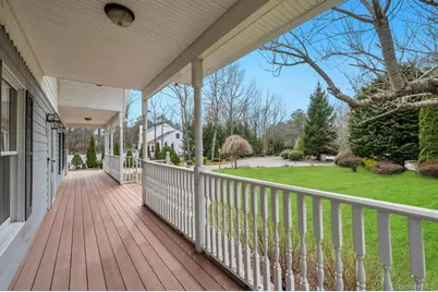 18 Jerusalem Hollow Road, Manorville, NY 11949 - Photo 5