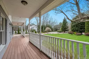 18 Jerusalem Hollow Rd, Manorville, NY 11949 - Photo 5