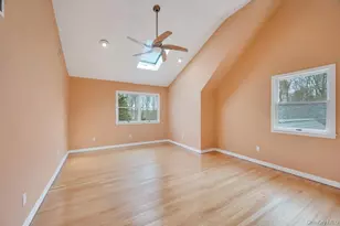 18 Jerusalem Hollow Rd, Manorville, NY 11949 - Photo 13