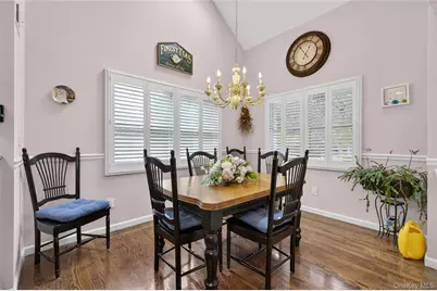 2 Crescent Court, Centerport, NY 11721 - Photo 7